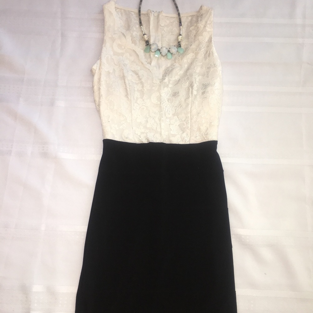 Black and white tight mini dress size 1/2